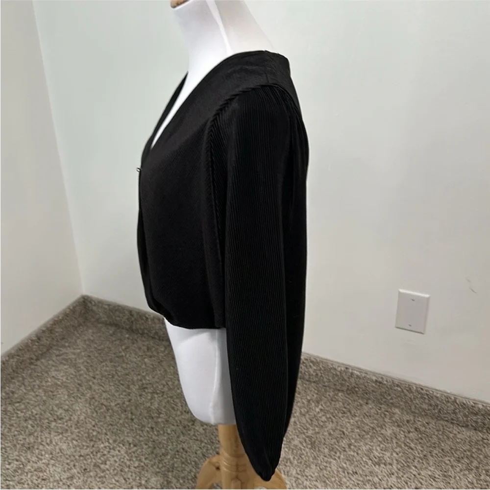 🌷 Bundle of 3 NWT/NWOT ASTR Cropped Blouses - Picture 10 of 14